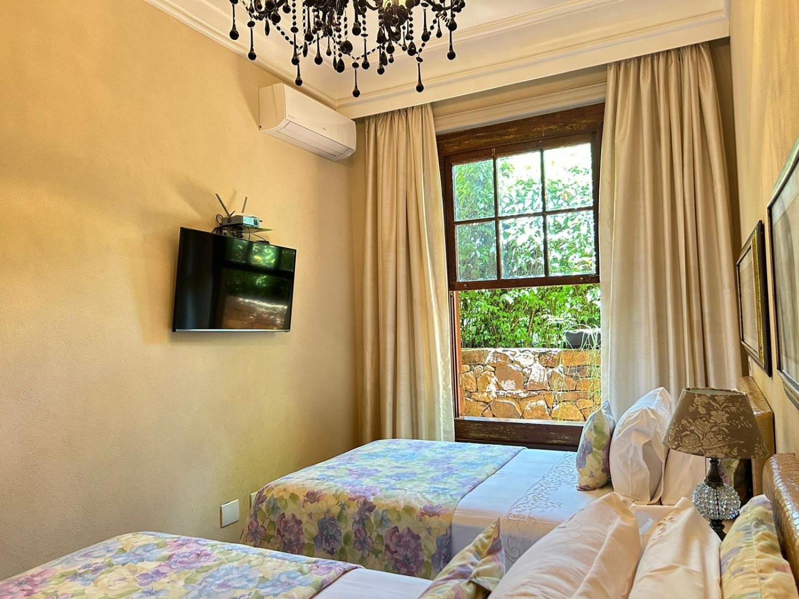 Standard Double Suite